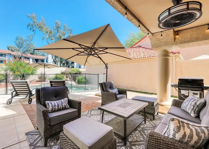 Poolside Getaway * Scottsdale
